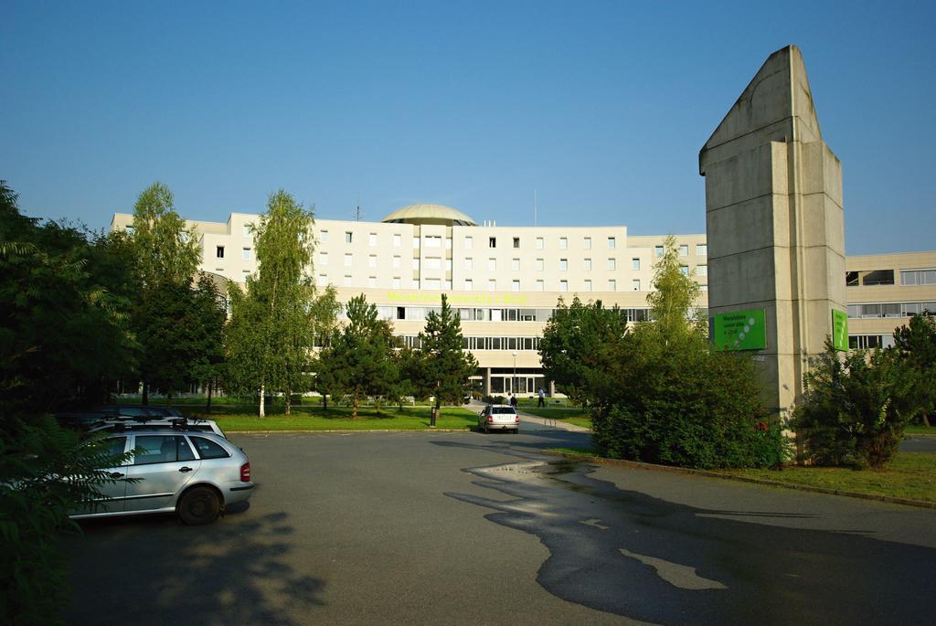 Kolej Akademie Hotell Brno Exteriör bild