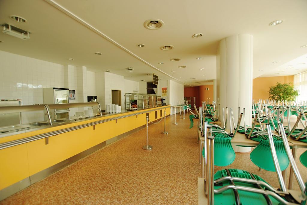 Kolej Akademie Hotell Brno Exteriör bild