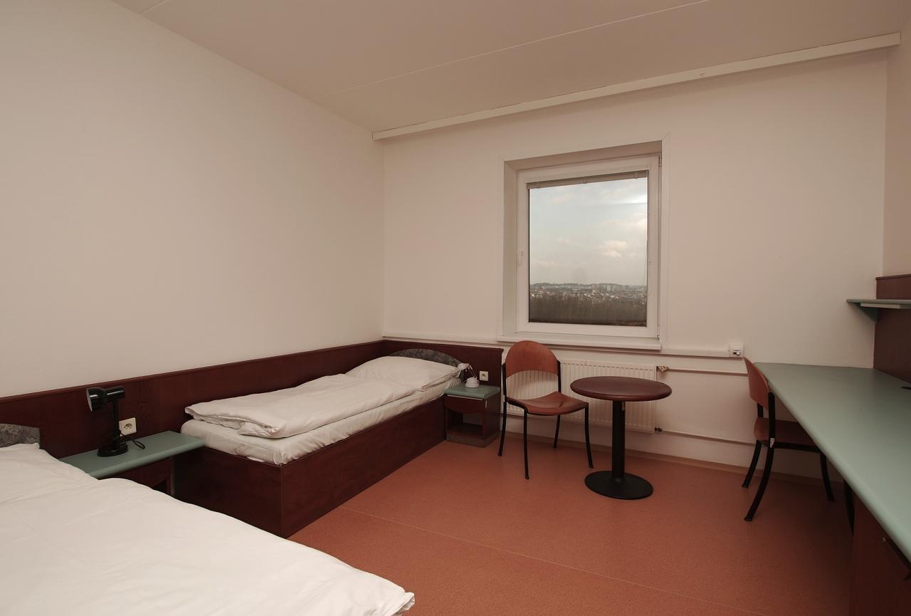 Kolej Akademie Hotell Brno Exteriör bild