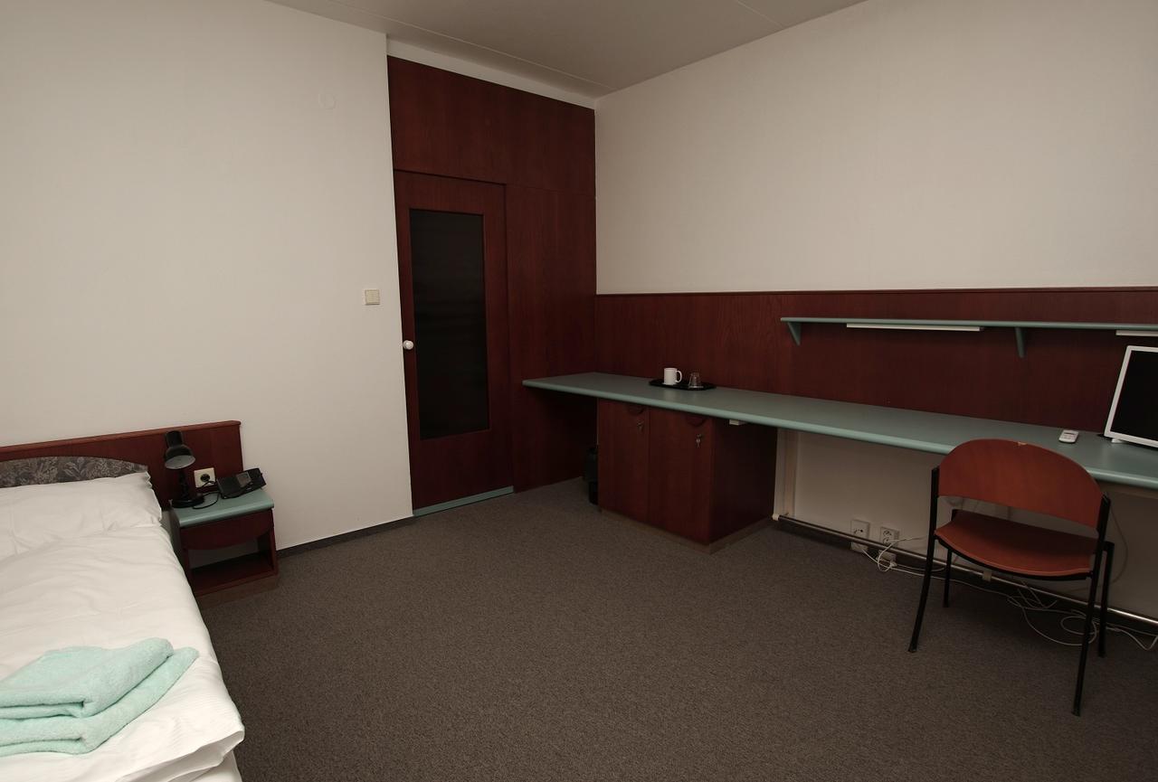 Kolej Akademie Hotell Brno Exteriör bild