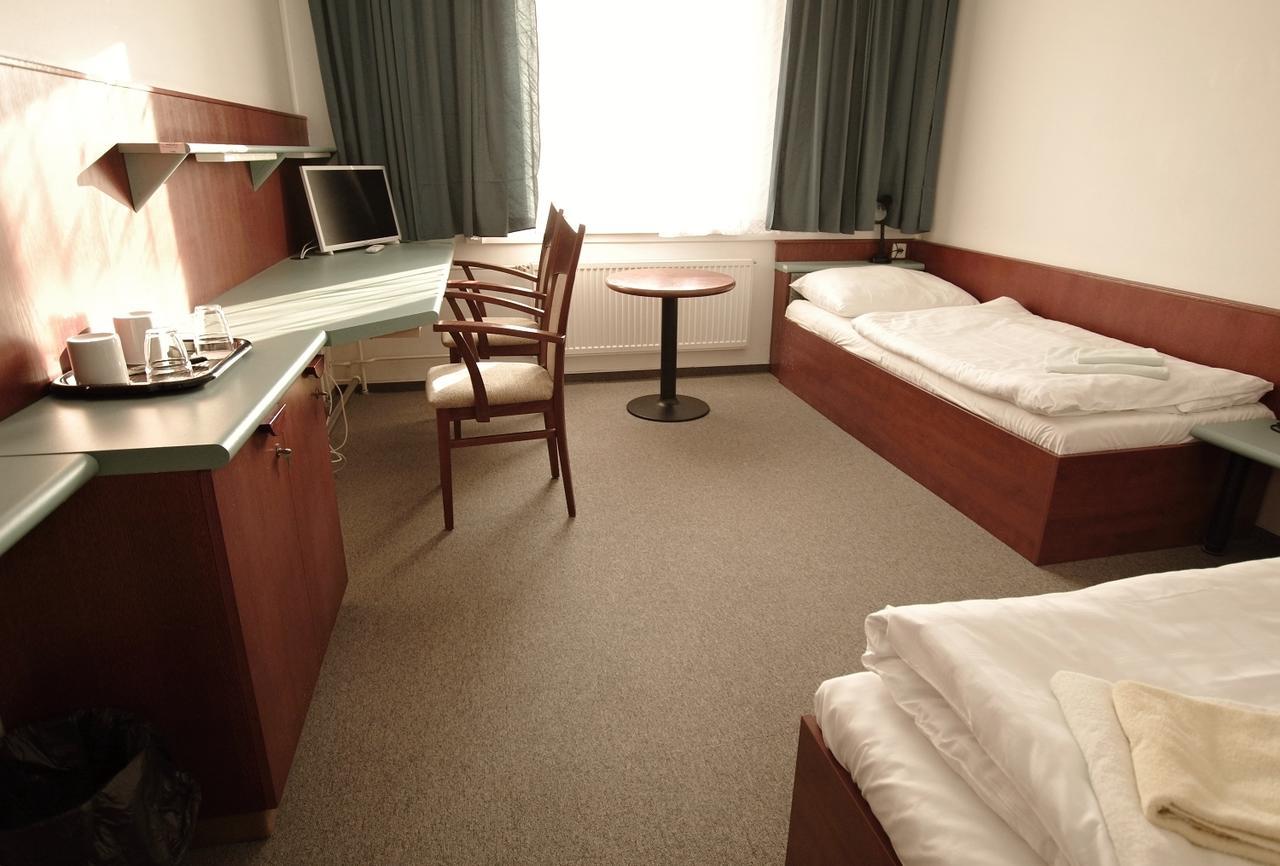 Kolej Akademie Hotell Brno Exteriör bild