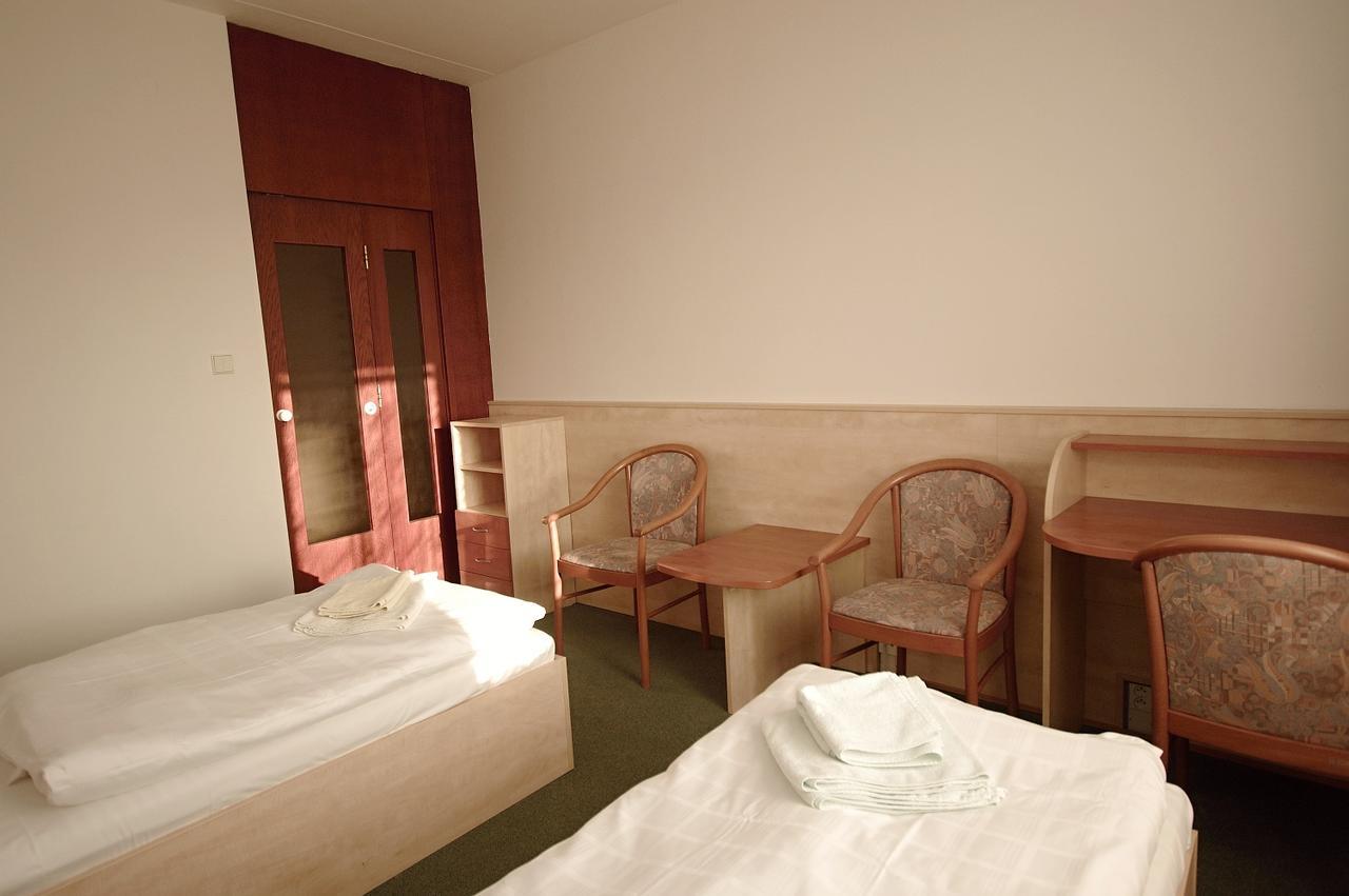 Kolej Akademie Hotell Brno Exteriör bild